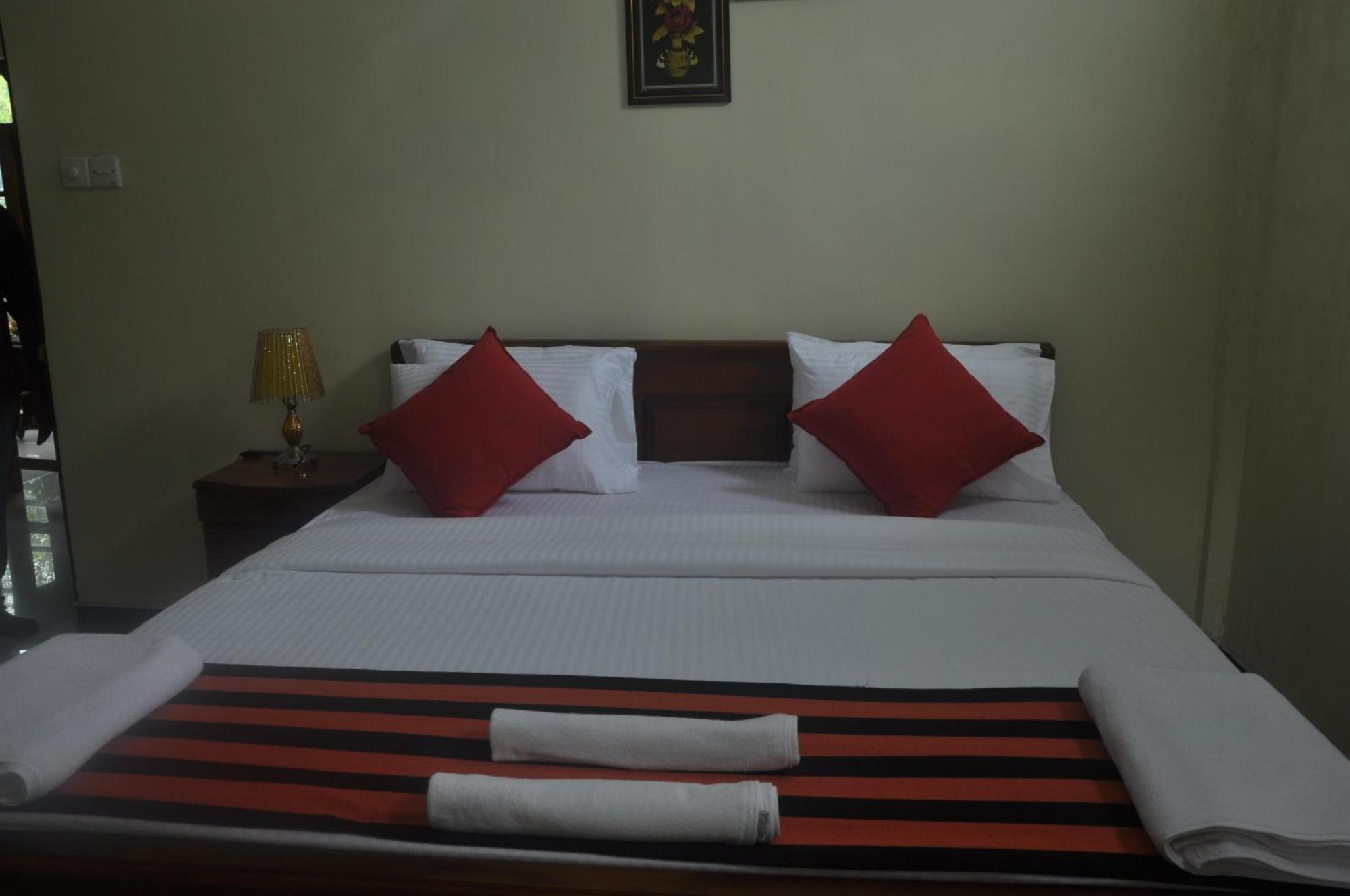 The Max Villa Negombo Zewnętrze zdjęcie