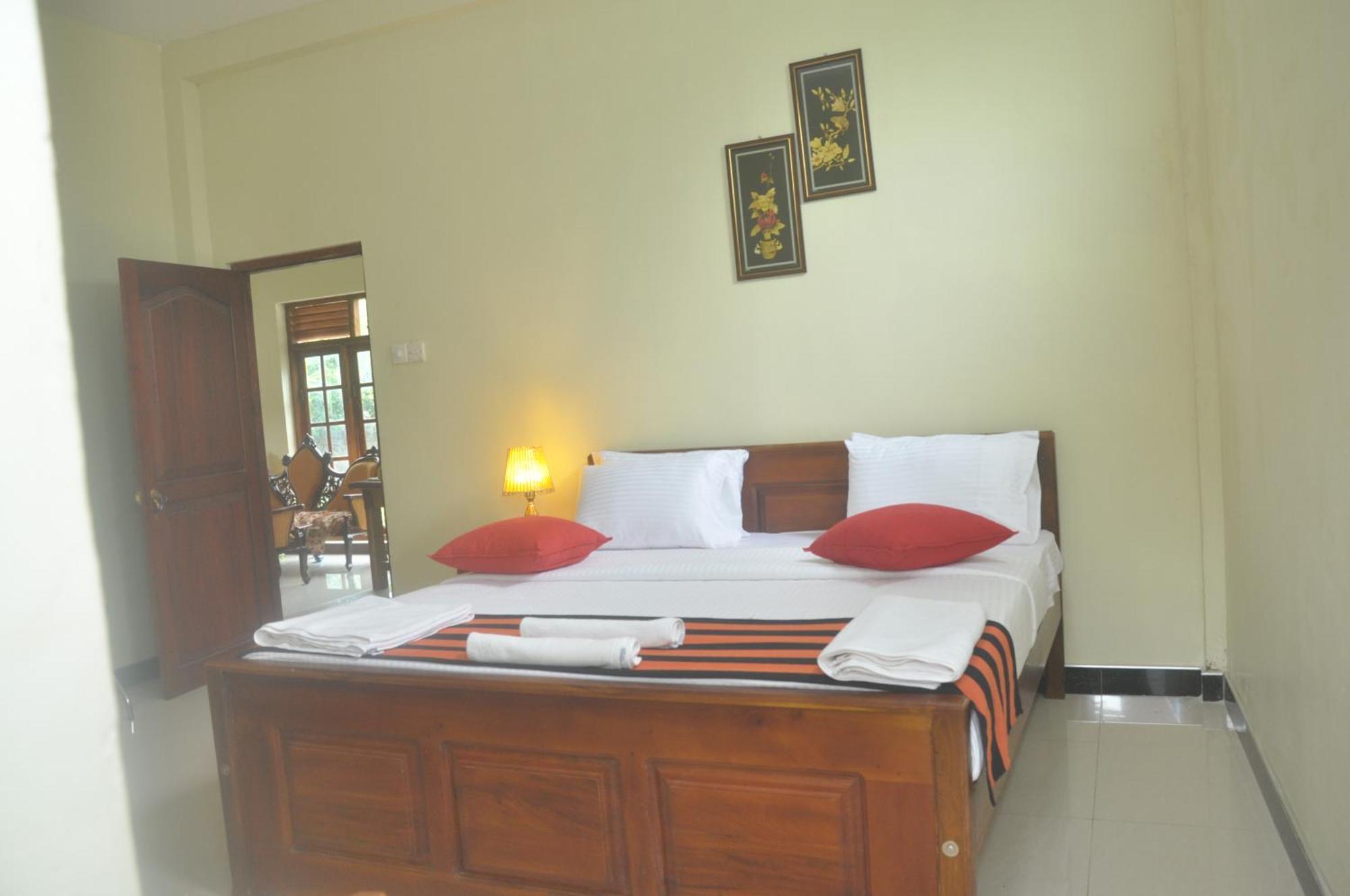 The Max Villa Negombo Zewnętrze zdjęcie